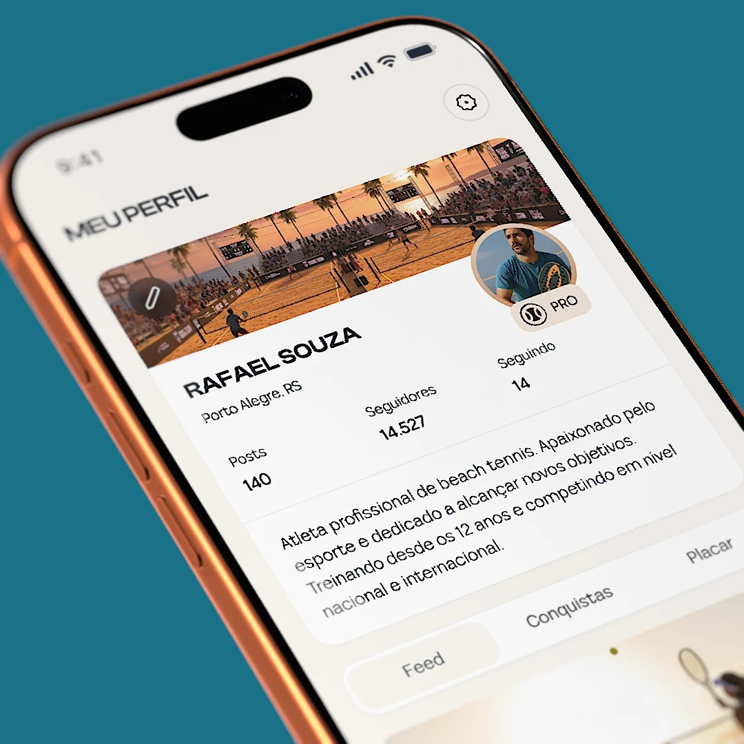 Perfil de jogador da Velloo em um celular sobre fundo azul